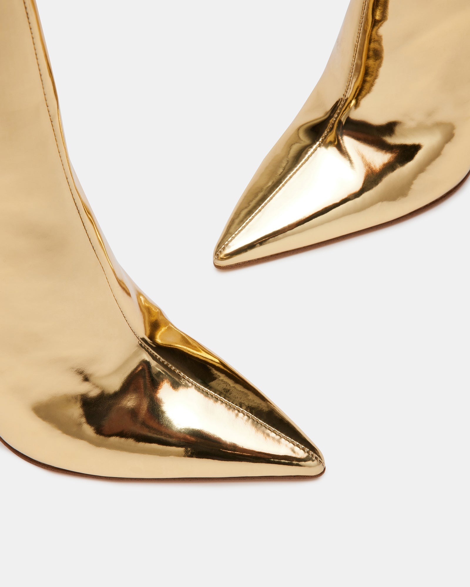 DILARA GOLD - SM REBOOTED