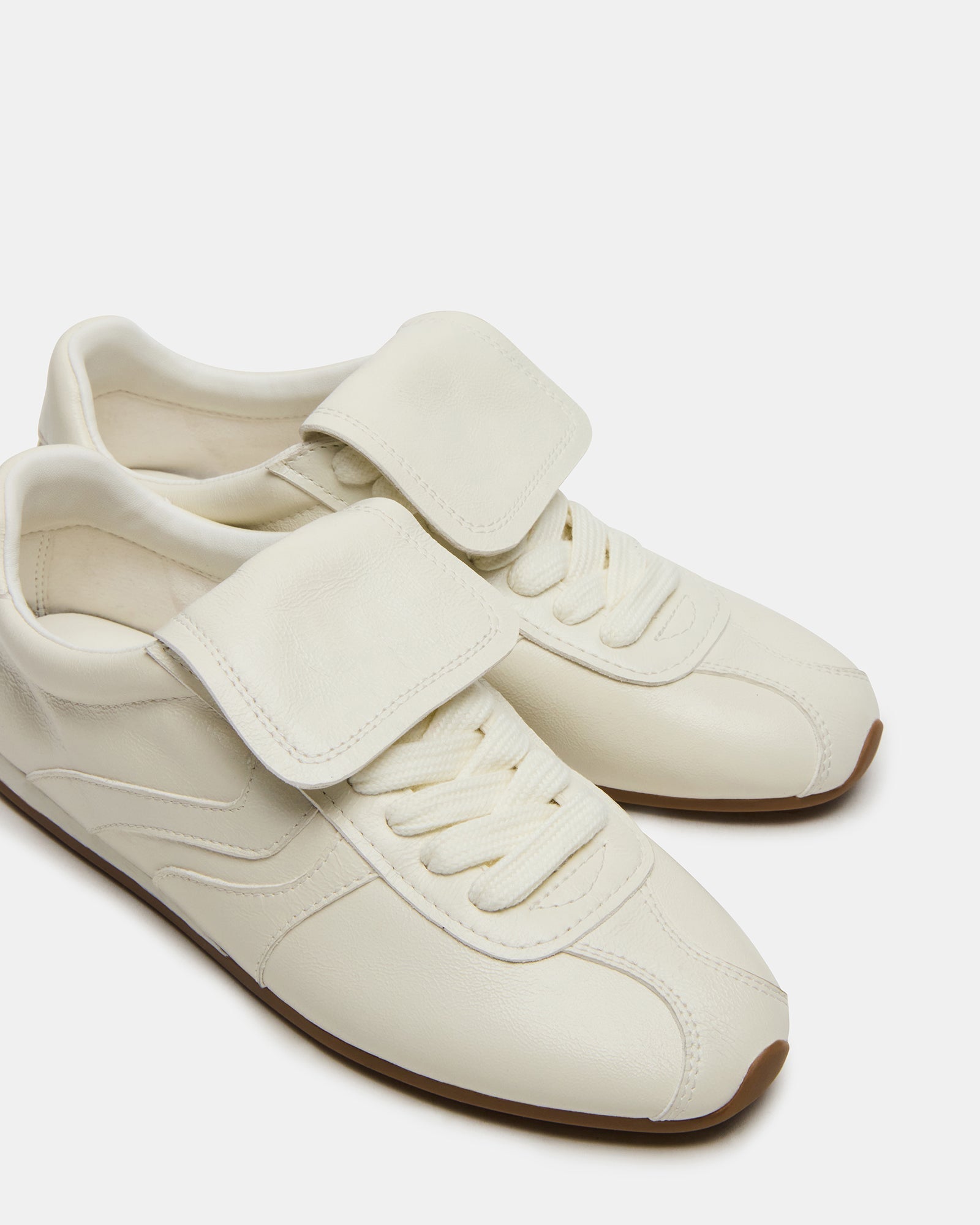 MOBILITY WHITE LEATHER
